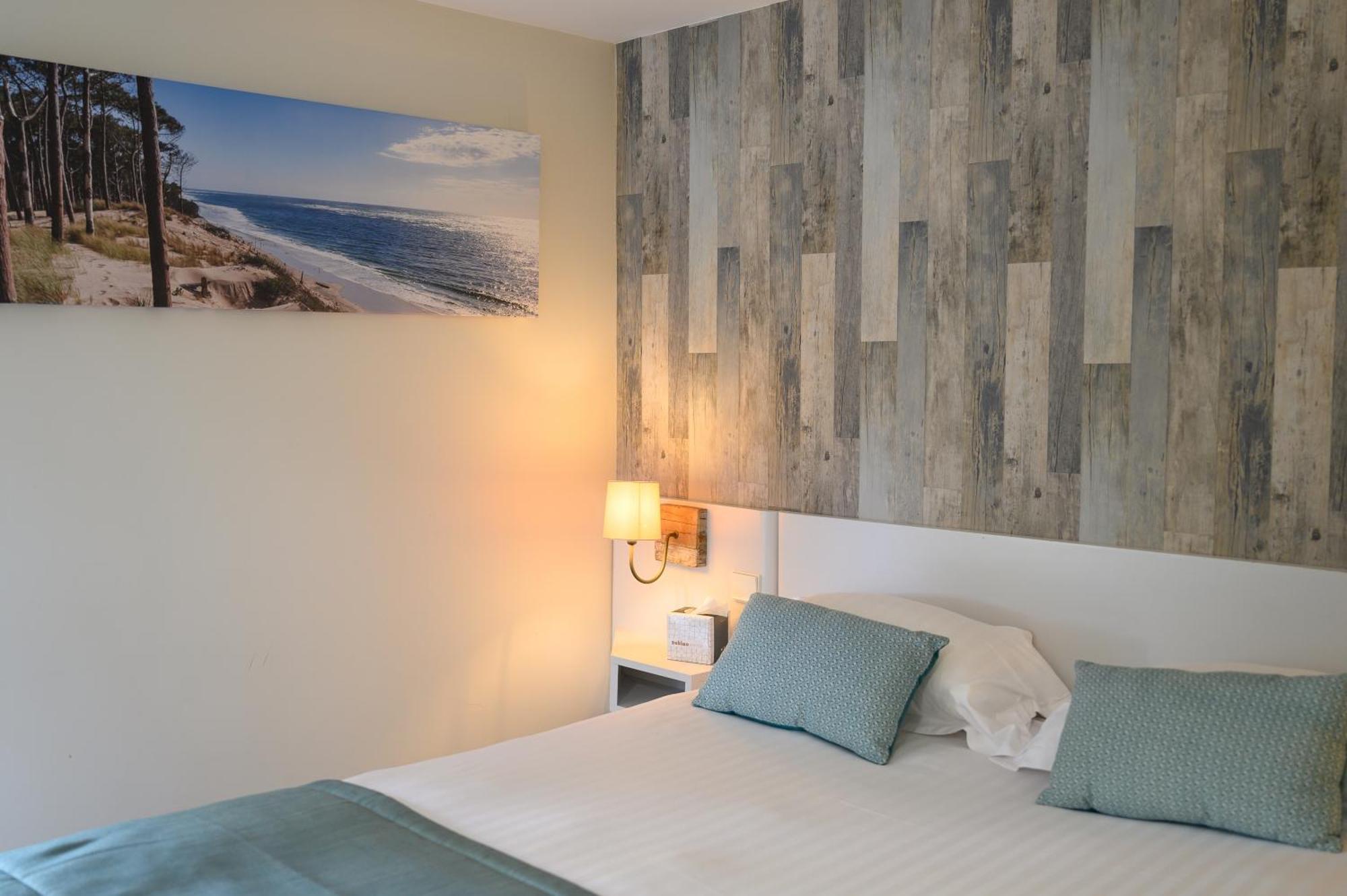 Pey La Tour - Logis Hotels & Restaurant Salleboeuf Экстерьер фото
